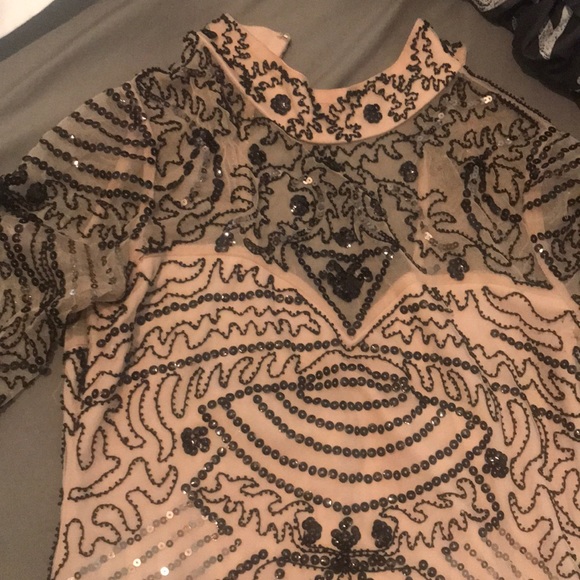 Size 8 dress - Picture 2 of 4